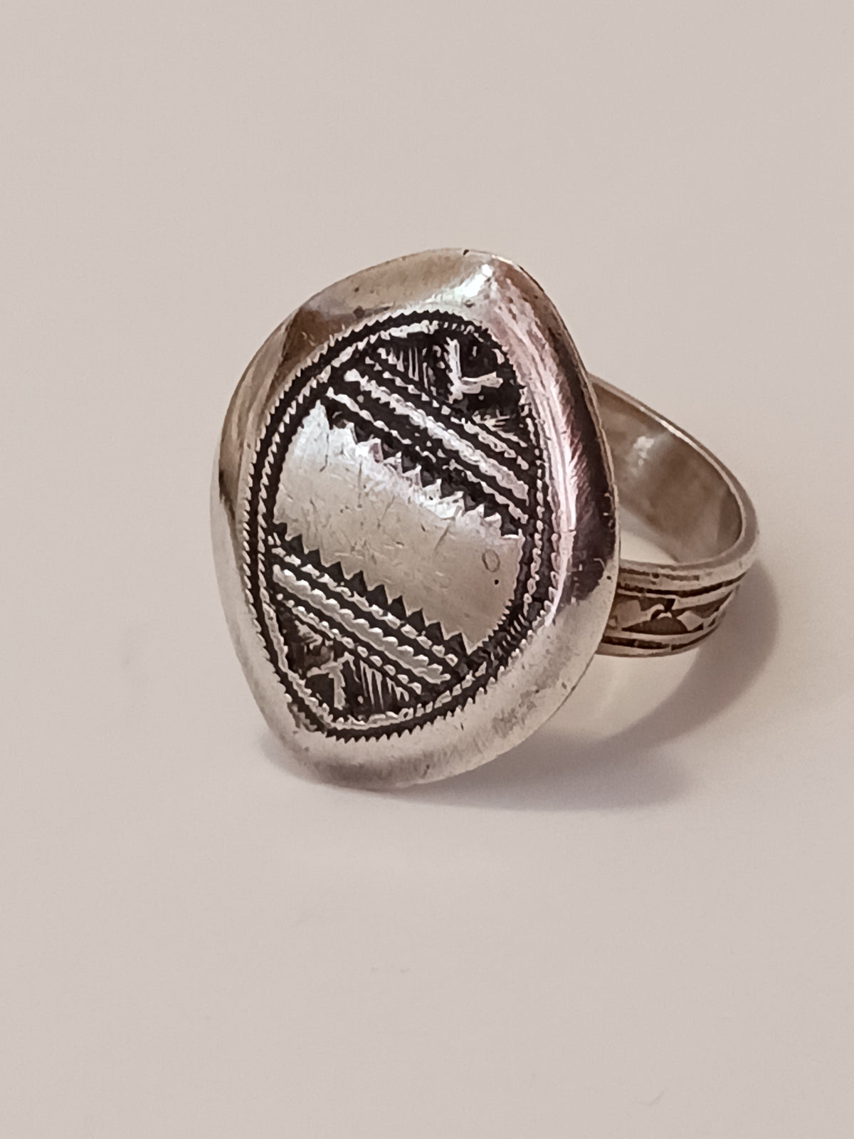 Bague touareg en argent massif