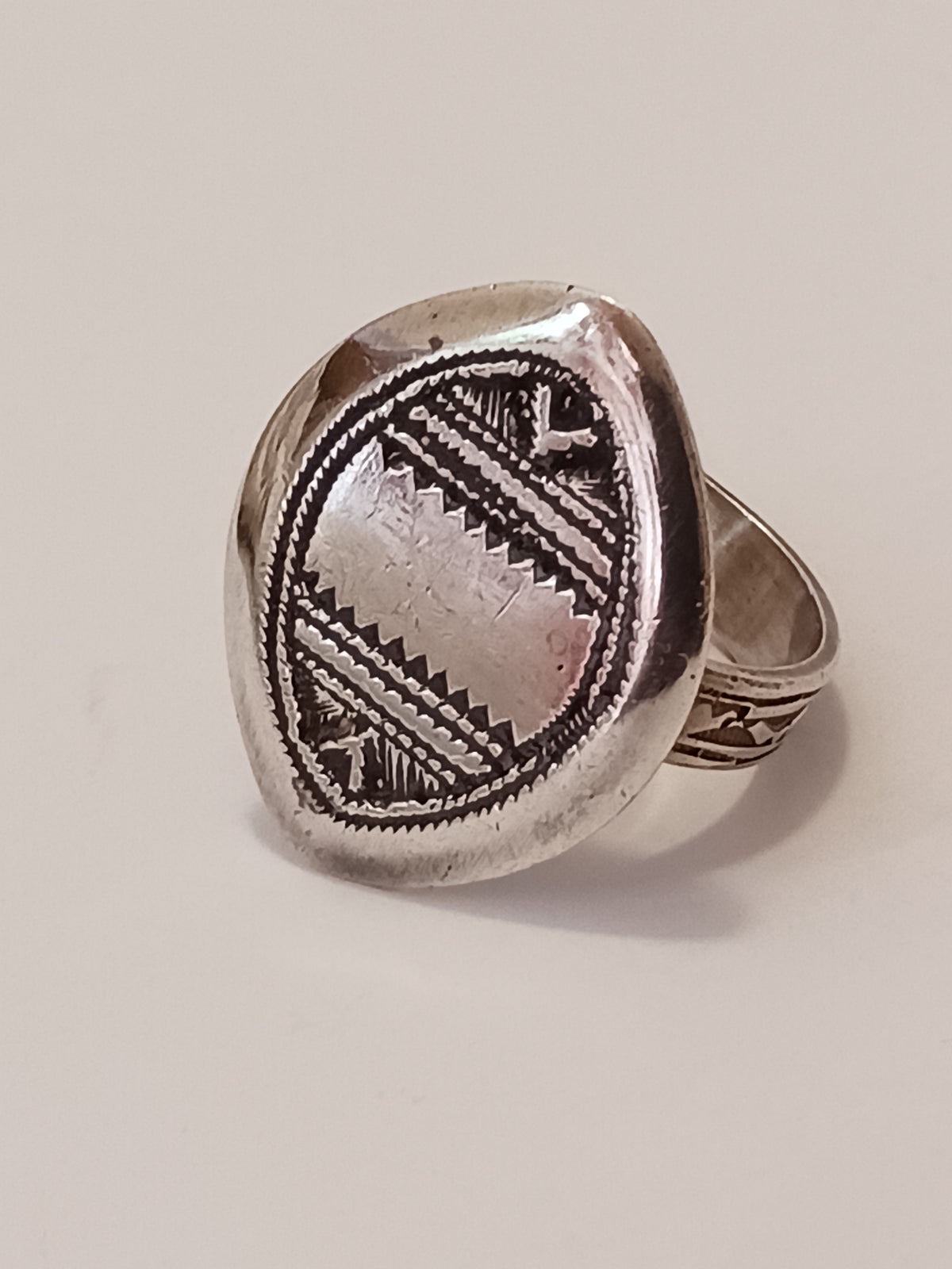 Bague touareg en argent massif