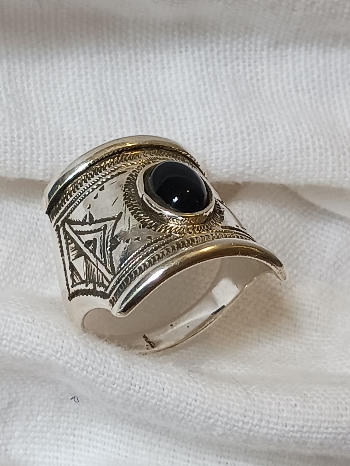 Bague touareg en argent massif
