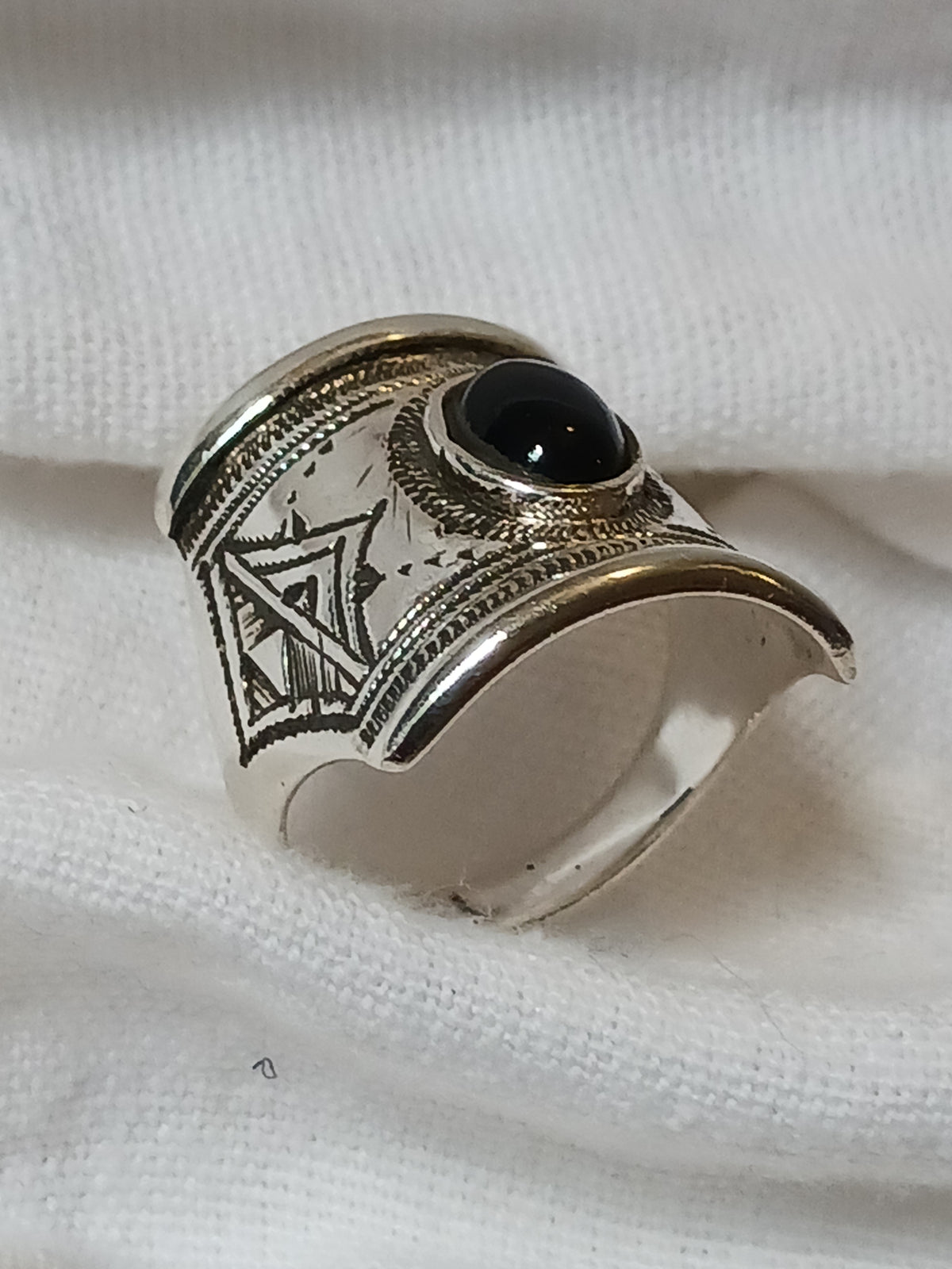 Bague touareg en argent massif
