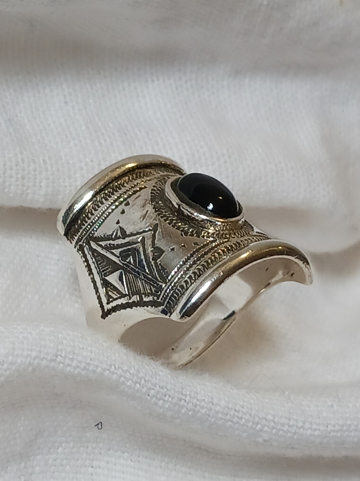 Bague touareg en argent massif