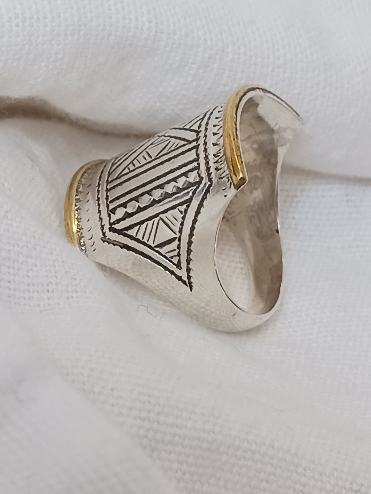 Bague touareg en argent massif