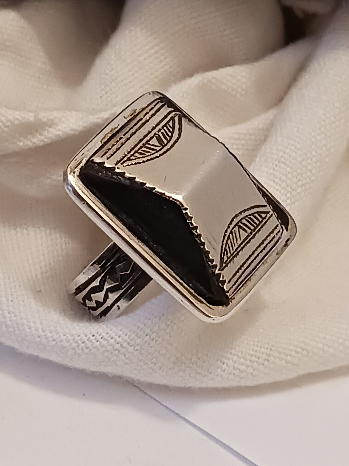 Bague touareg en argent massif