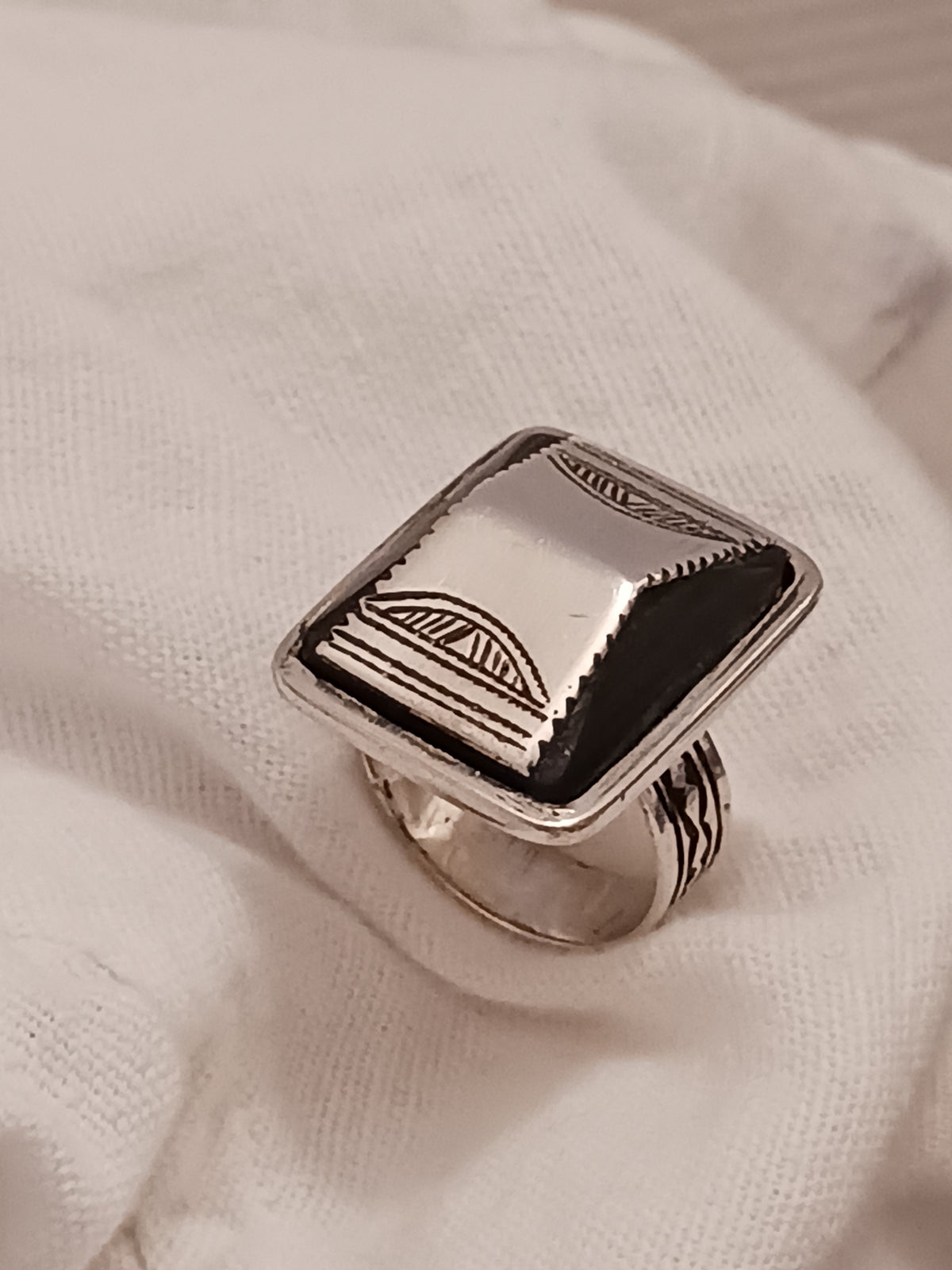 Bague touareg en argent massif