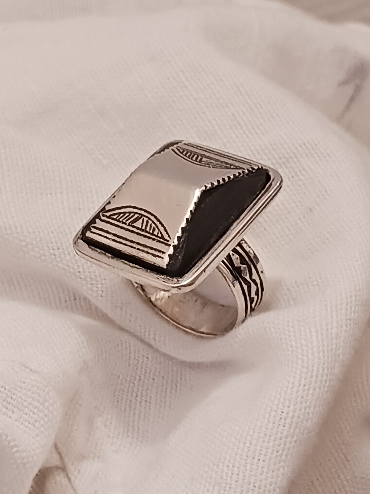 Bague touareg en argent massif