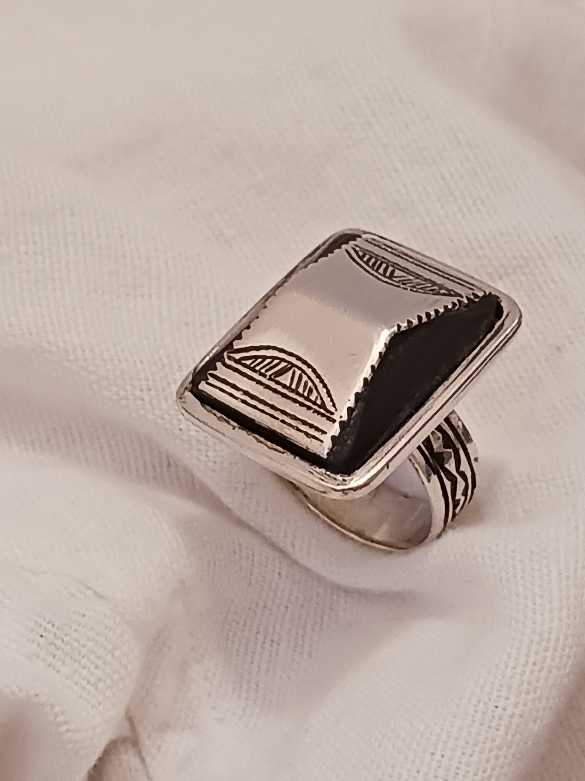 Bague touareg en argent massif