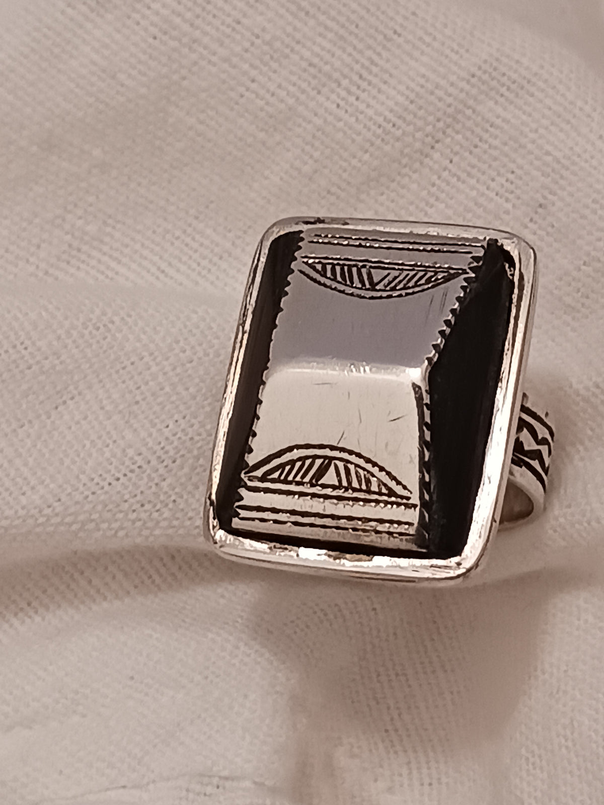Bague touareg en argent massif
