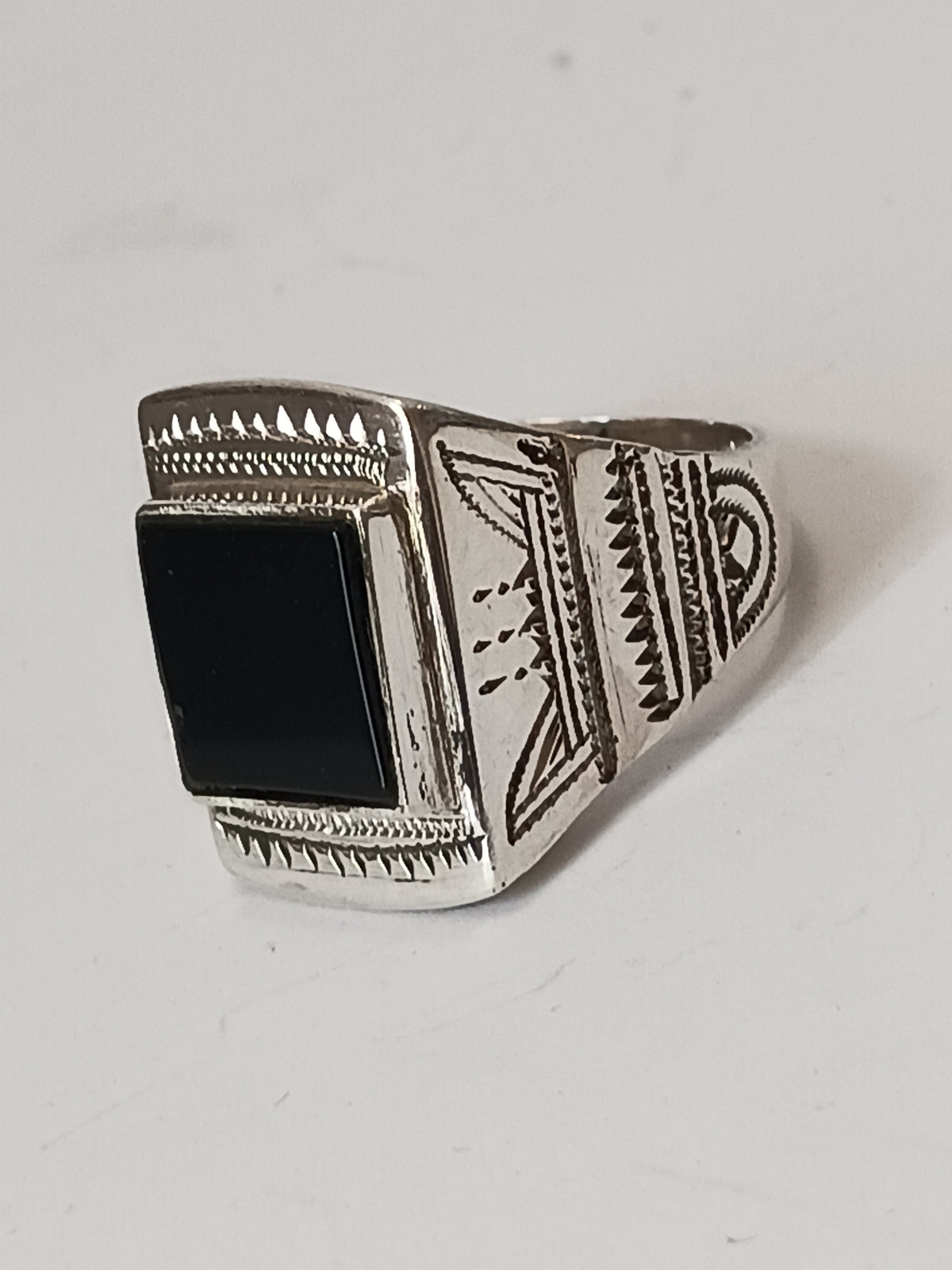 Bague touareg en argent massif