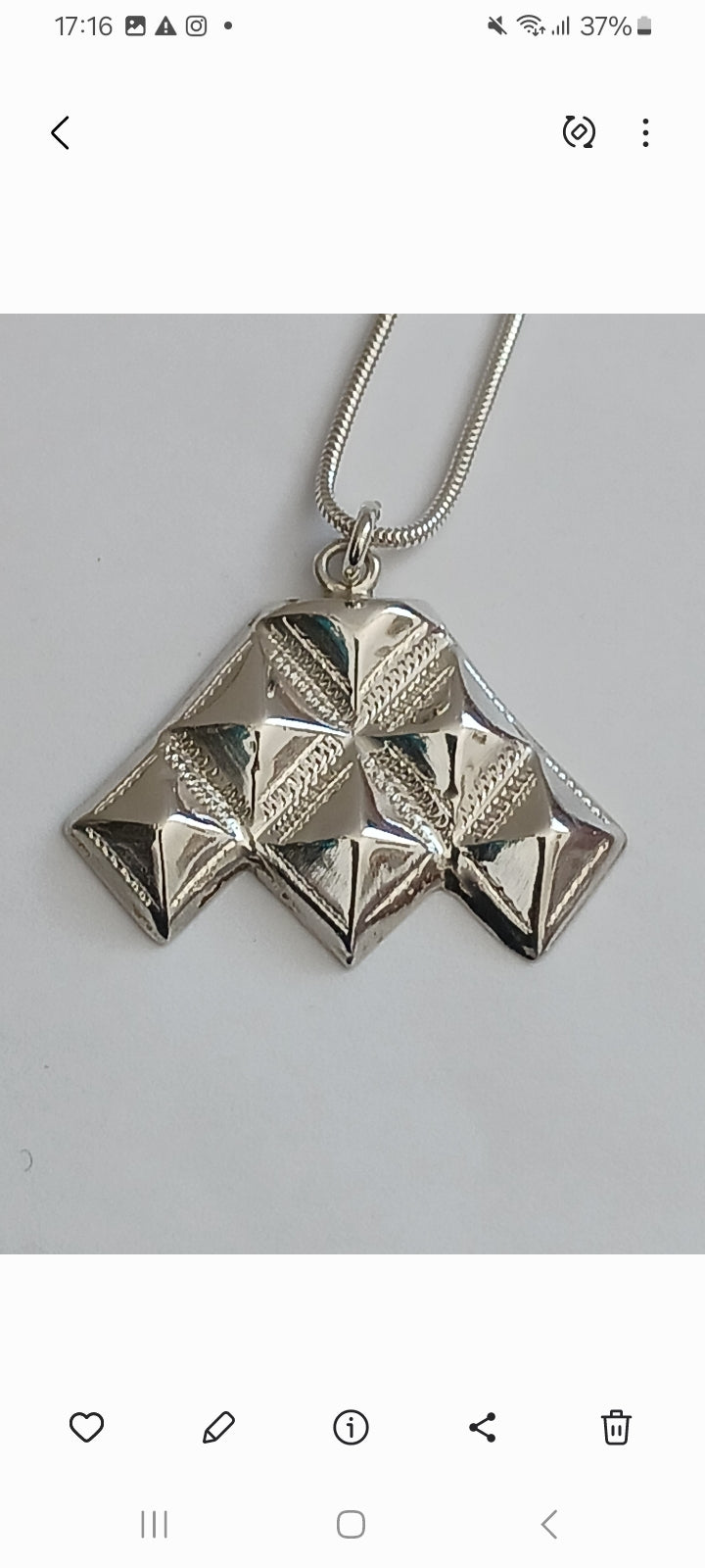 Pendentif d'inspiration touarègue