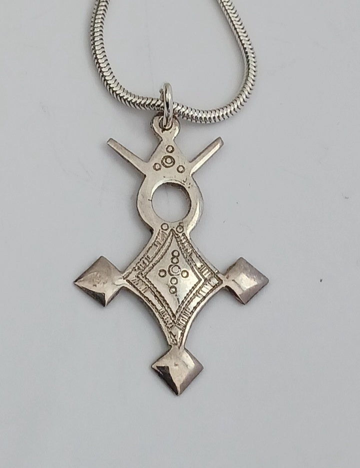 Collier Croix touareg en argent massif