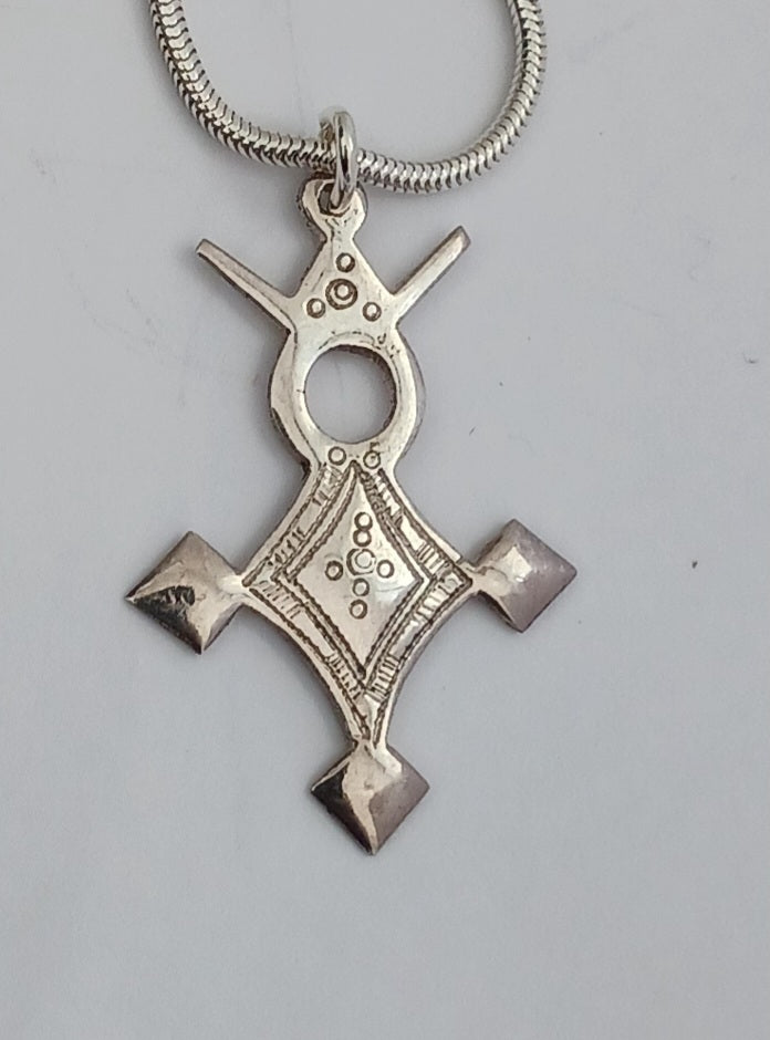 Collier Croix touareg en argent massif