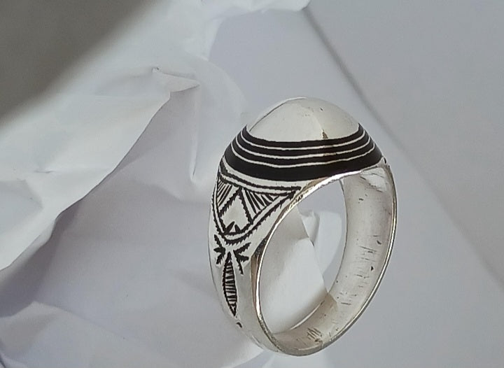 Bague touareg en argent massif