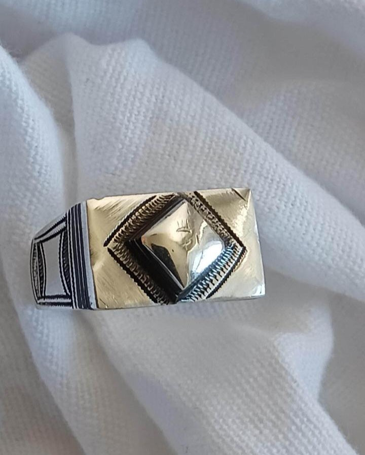 Bague touareg en argent massif
