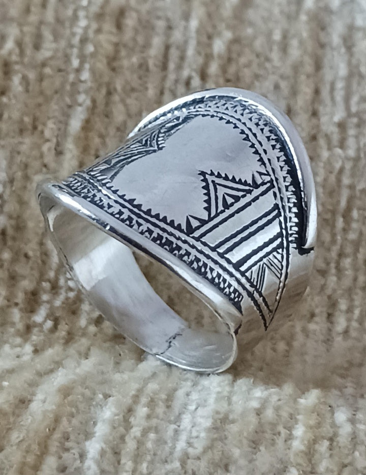 Bague touareg en argent massif