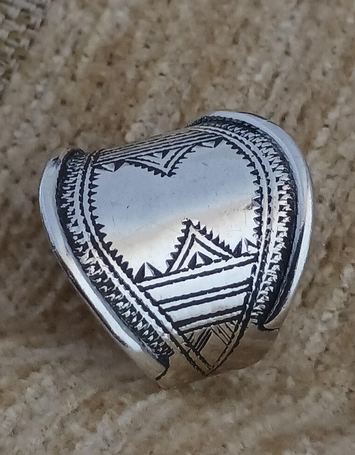 Bague touareg en argent massif
