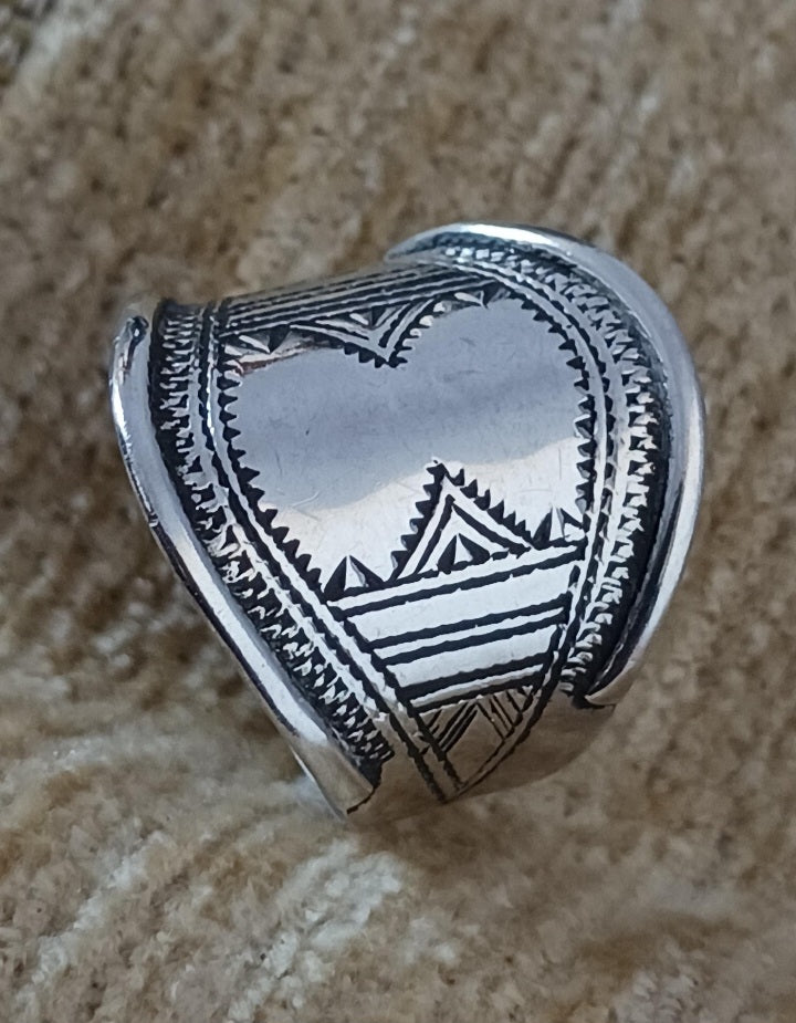 Bague touareg en argent massif