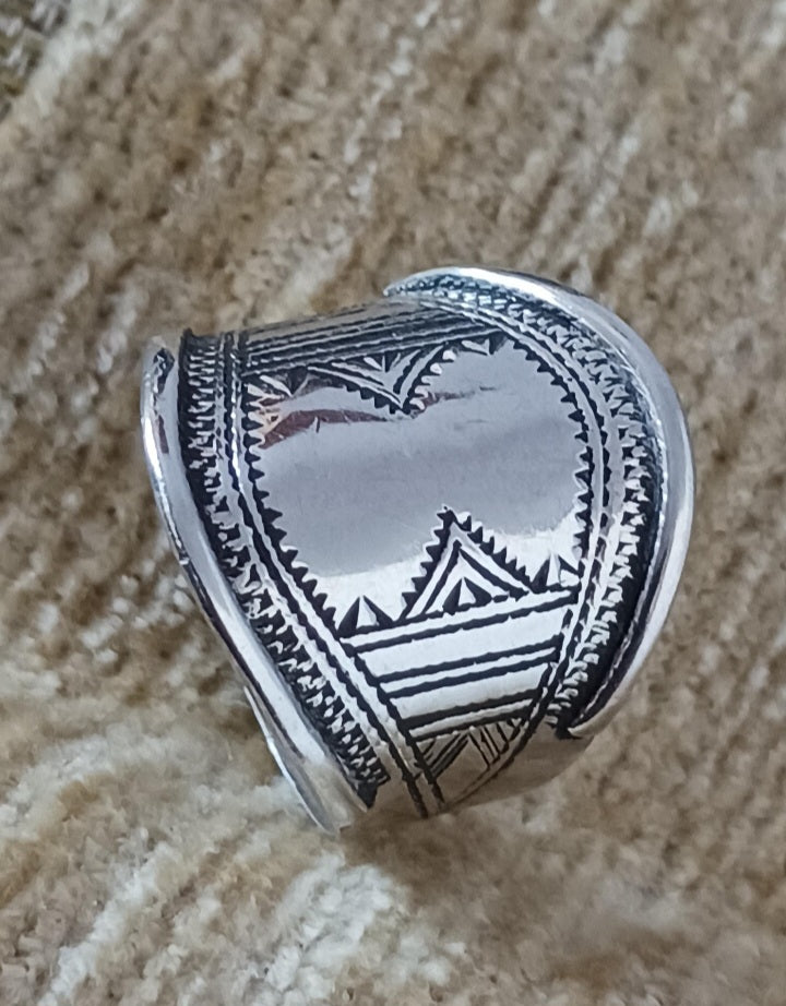 Bague touareg en argent massif
