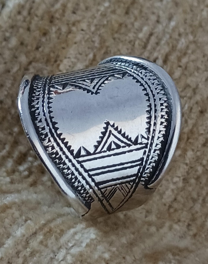 Bague touareg en argent massif