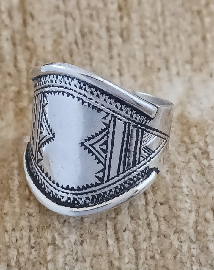 Bague touareg en argent massif