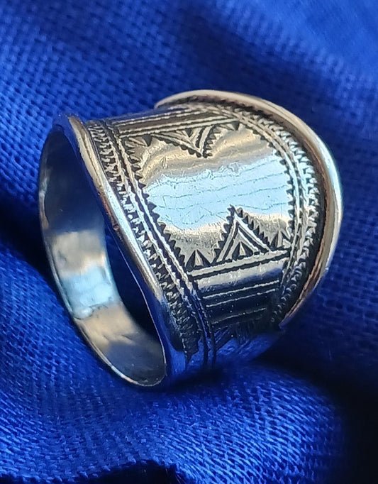 Bague touareg en argent massif