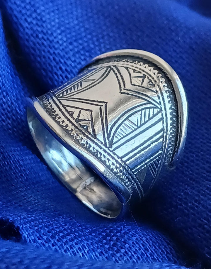 Bague touareg en argent massif