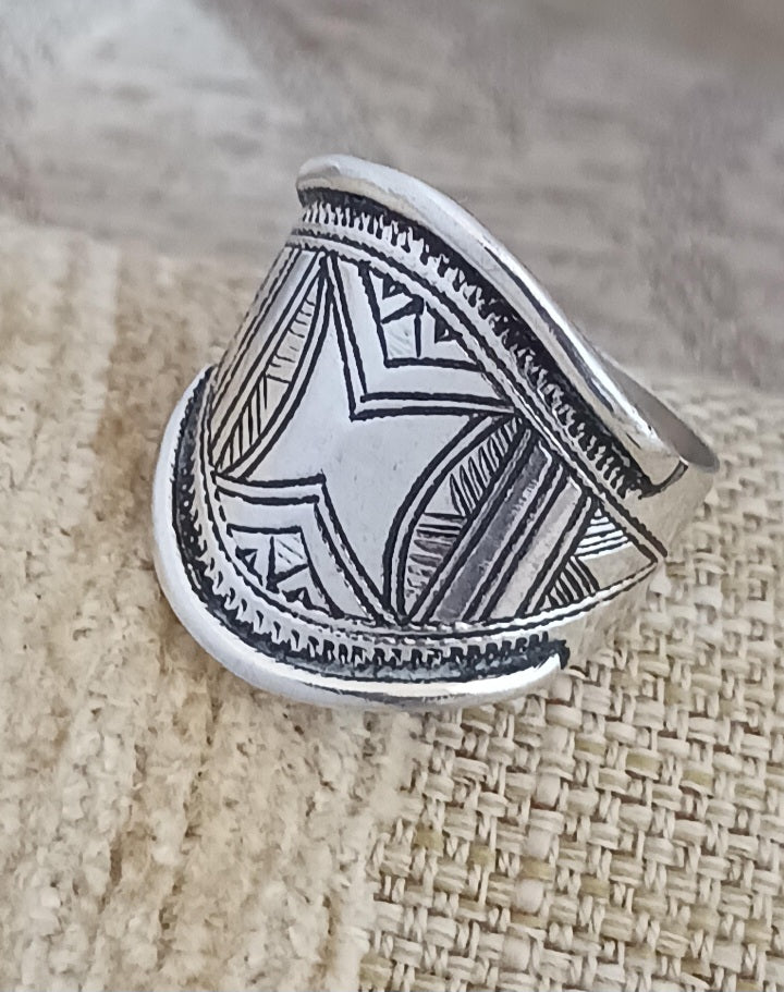 Bague touareg en argent massif