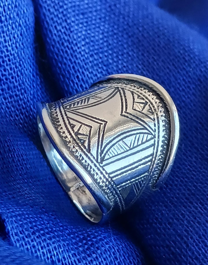 Bague touareg en argent massif