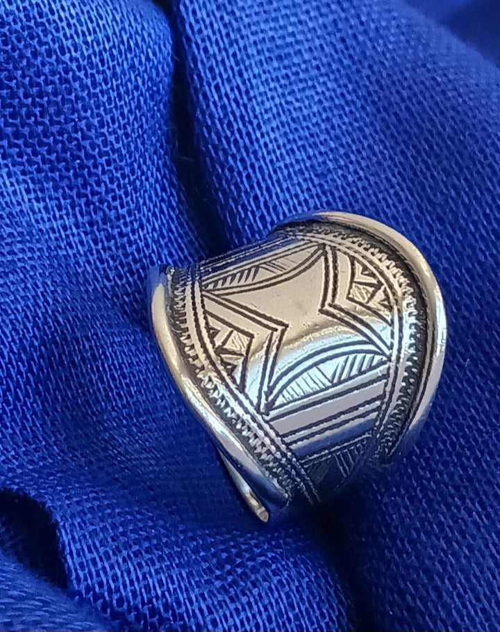 Bague touareg en argent massif