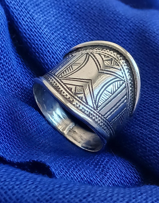 Bague touareg en argent massif