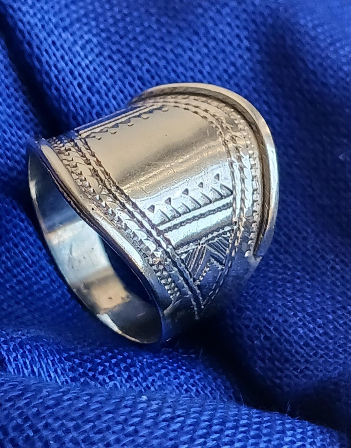 Bague touareg en argent massif