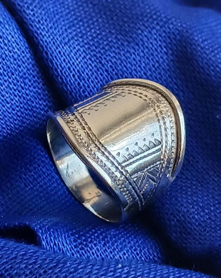 Bague touareg en argent massif