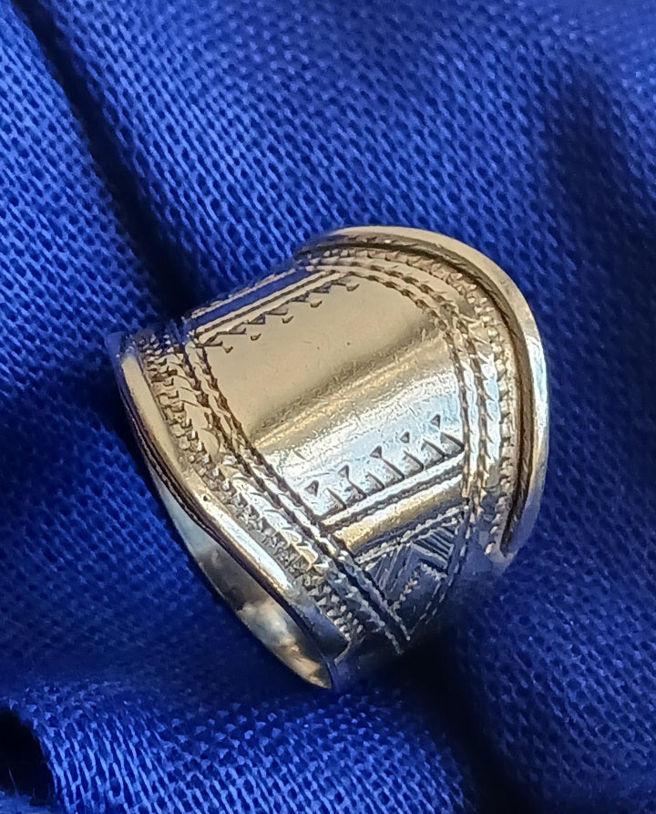 Bague touareg en argent massif