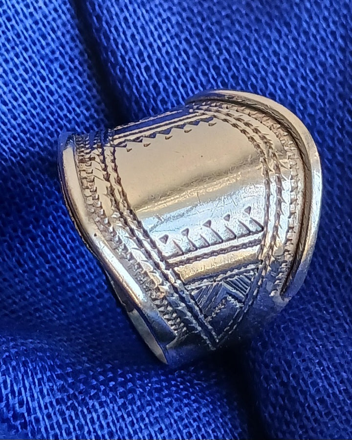 Bague touareg en argent massif