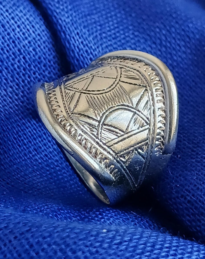 Bague touareg en argent massif