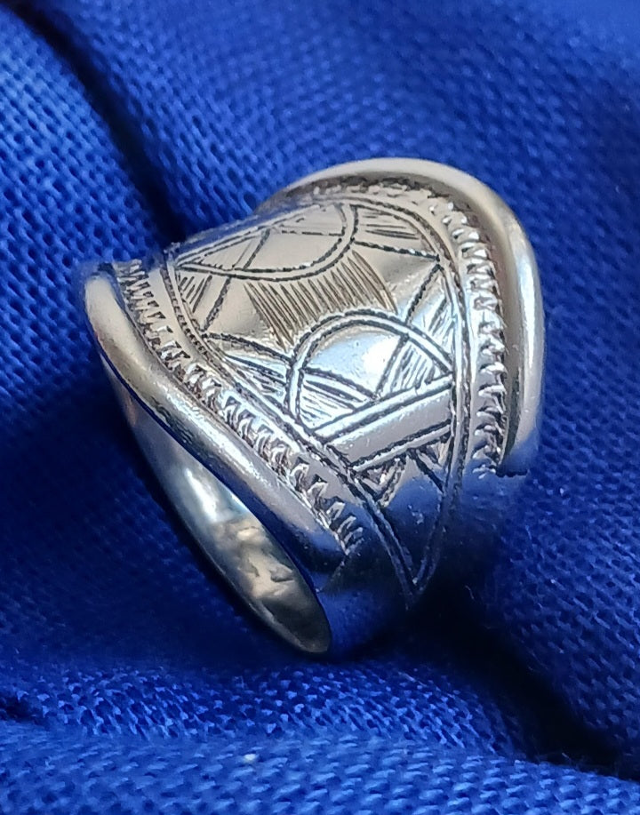 Bague touareg en argent massif