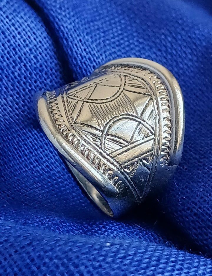 Bague touareg en argent massif
