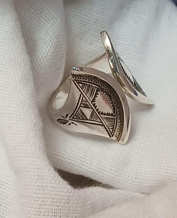 Bague touareg en argent massif