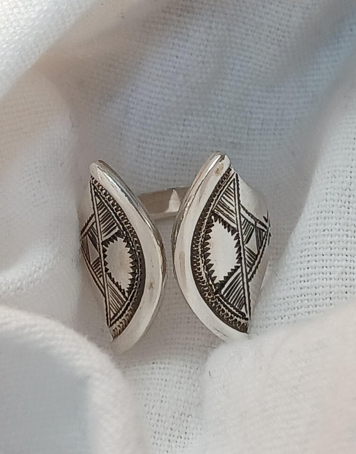 Bague touareg en argent massif