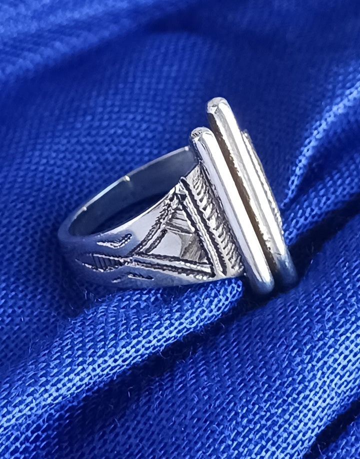 Bague touareg en argent massif