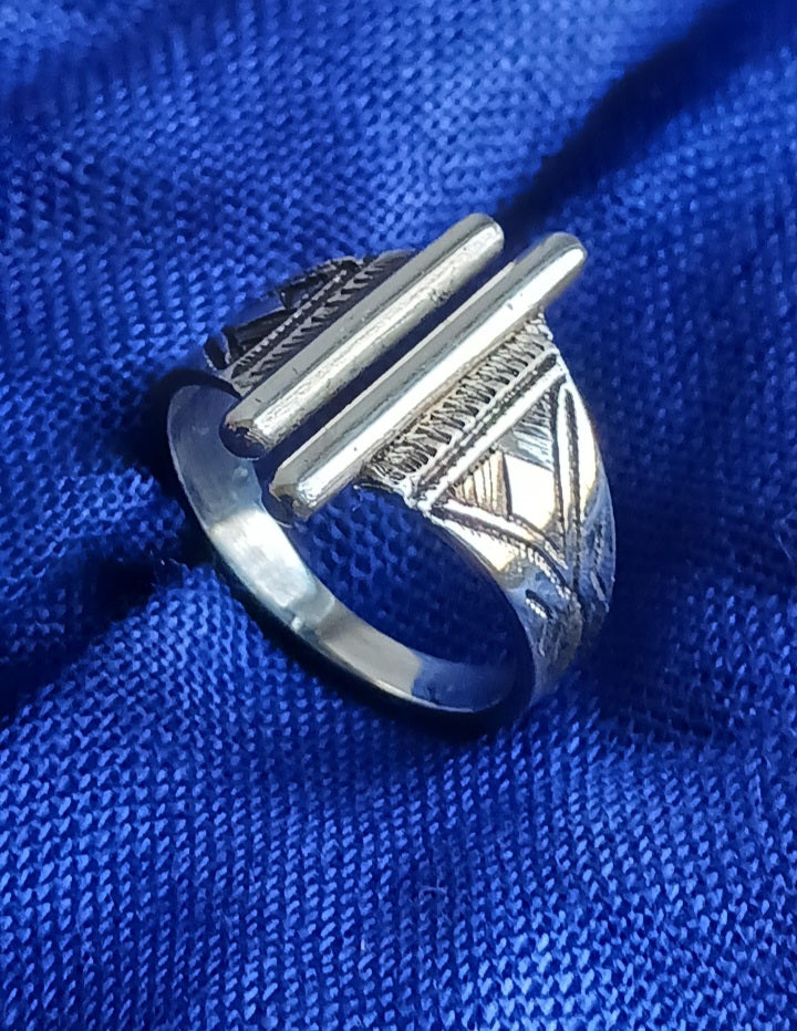 Bague touareg en argent massif