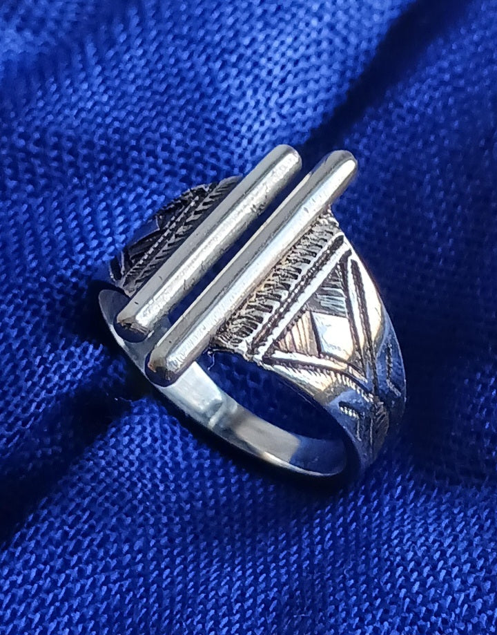 Bague touareg en argent massif
