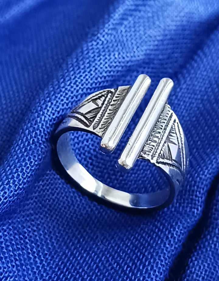 Bague touareg en argent massif
