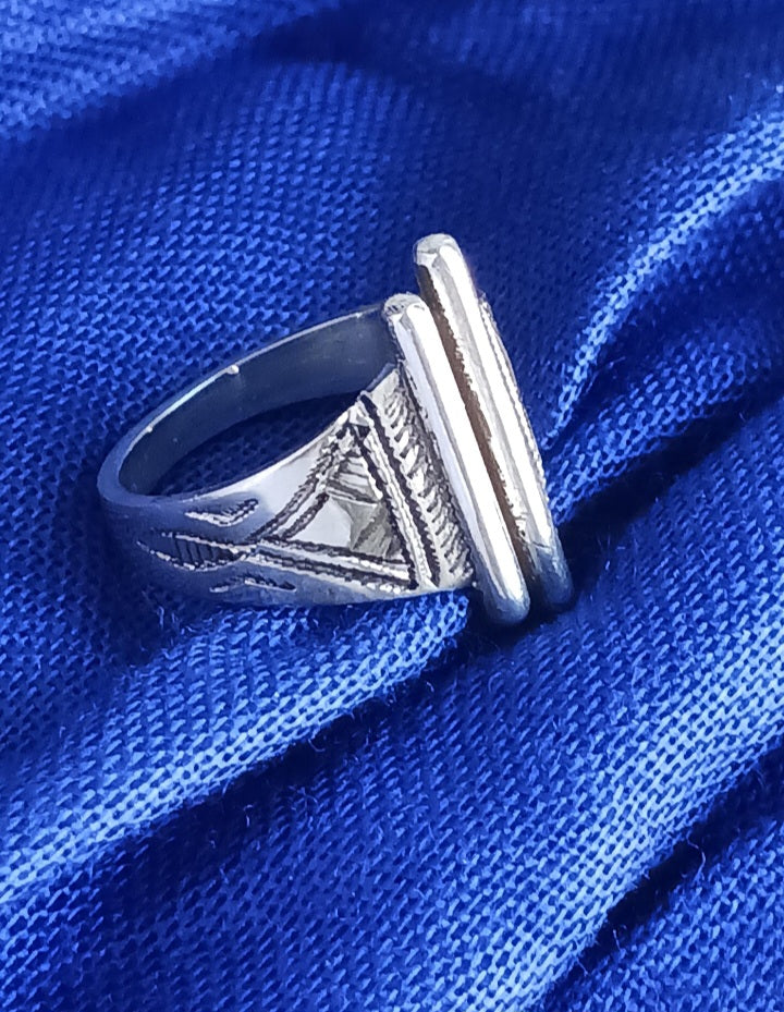 Bague touareg en argent massif