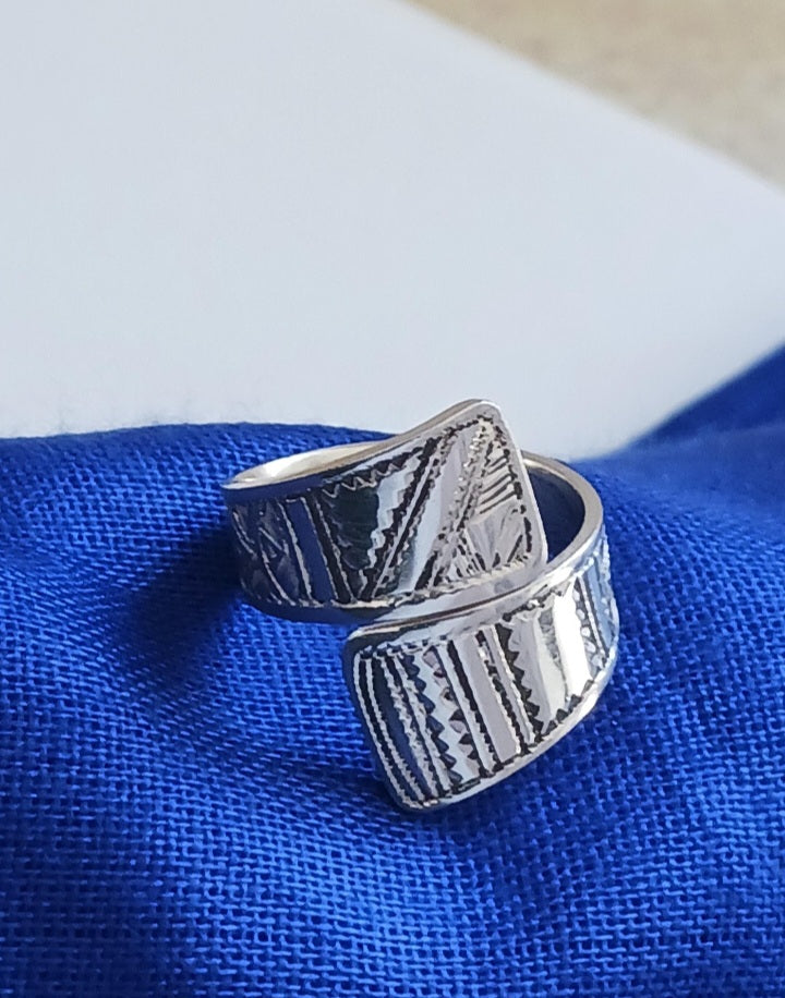 Bague touareg en argent massif