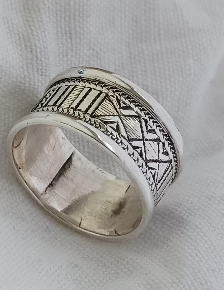 Bague touareg en argent massif