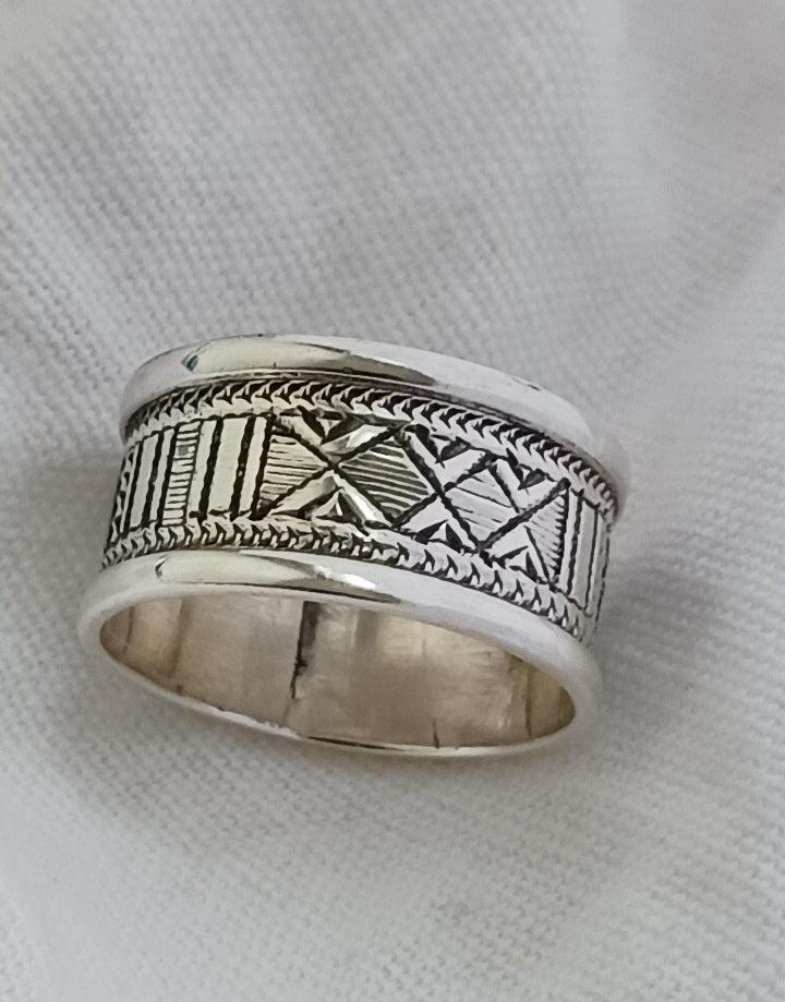 Bague touareg en argent massif