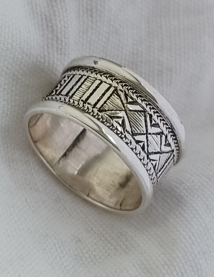 Bague touareg en argent massif