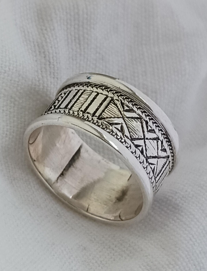 Bague touareg en argent massif