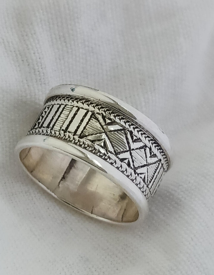 Bague touareg en argent massif