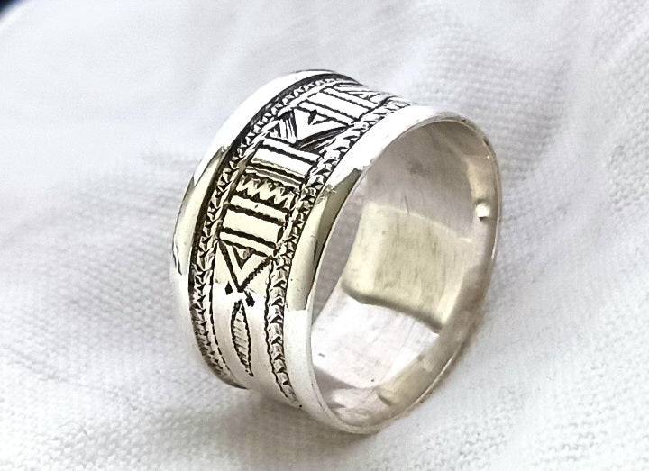Bague touareg en argent massif